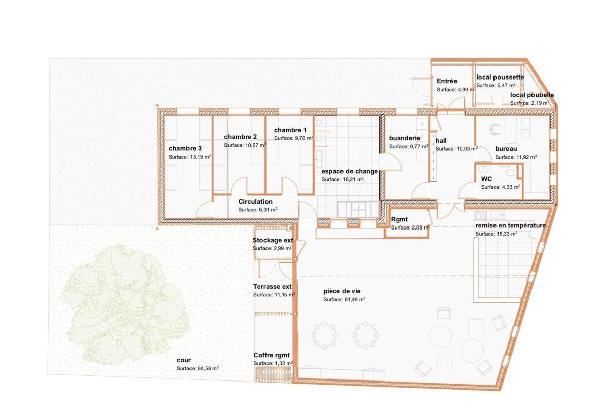 Plan d'architecture d'une maison avec pièce de vie, chambres, bureau, buanderie et espaces extérieurs