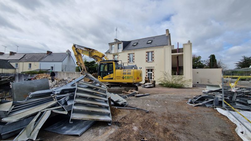 chantier en cours avec une mini-pelle